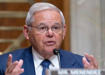 Menendez yeniden sahnede! Skandal 3+1 formülü…