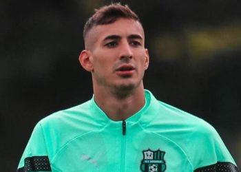 Mert Müldür adım adım Fenerbahçe’ye! Menajeri İstanbul’a geldi