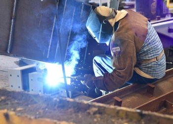 Metal endeksi pusula olacak