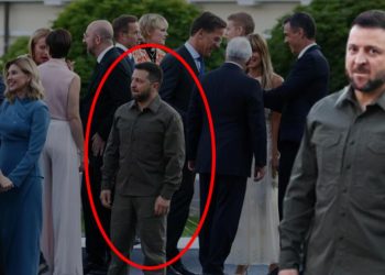 NATO tepesinde tek başına! Zelenski’den dikkat çeken kare…