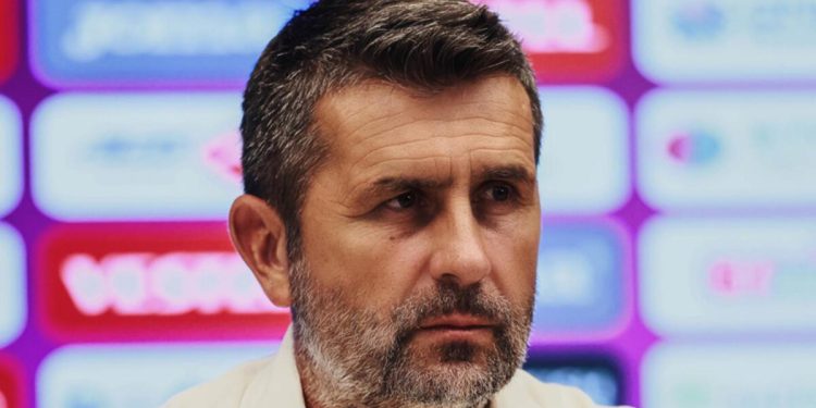 Nenad Bjelica’dan transfer kelamları: Resmileşince paylaşırız