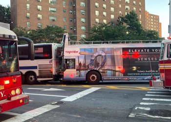 New York’ta iki otobüs çarpıştı: 18 yaralı