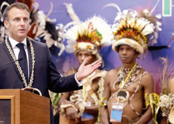 Nijer’de siyasi belirsizlik sürüyor: Macron darbecileri vazgeçirmek istiyor