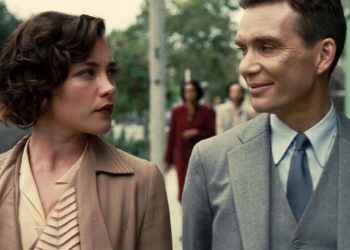 Okyanus gözlerine bakmaktan rol yapamaz olduk! Dikkatimizi o denli dağıttı ki