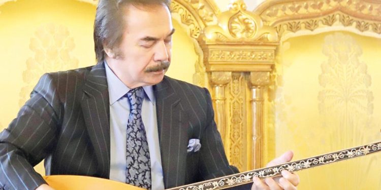 Orhan Gencebay’dan 12. yıla özel çekim