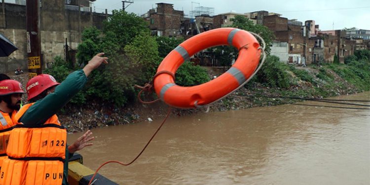 Pakistan’da muson yağmurları can almaya devam ediyor: Meyyit sayısı 133’e yükseldi