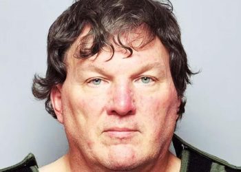 Pizza dilimindeki DNA yakalattı