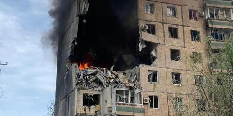 Rusya Kryvyi Rih’i vurdu: Meyyit ve yaralılar var…