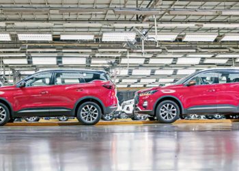 Sanayi ve Teknoloji Bakanı Kacır yeni görüşmeler yapıldığını açıkladı: Avrupa ve Çinli araba firmaları Manisa’ya gelebilir