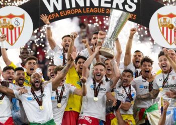 Sevilla’da büyük kriz! Bütün oyuncular satılığa çıkarıldı