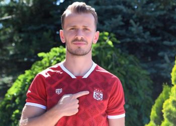 Sivasspor, Abdulkadir Parmak’ı takımına kattı