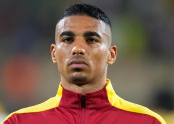 Son Dakika: Alexander Djiku, Fenerbahçe için sıhhat denetiminden geçti!