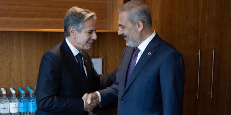 Son dakika… Bakan Fidan Blinken ile görüştü