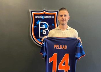 Son Dakika: Dimitris Pelkas resmen Başakşehir’de!