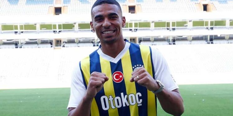 Son dakika: Fenerbahçe, Alexander Djiku transferini açıkladı