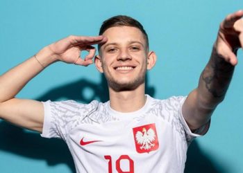 Son dakika: Fenerbahçe, Sebastian Szymanski’nin transferini bitirdi! İşte oyuncunun maliyeti