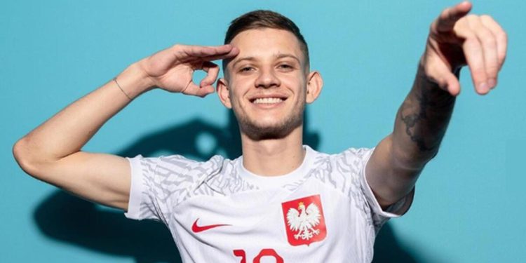 Son dakika: Fenerbahçe, Sebastian Szymanski’nin transferini bitirdi! İşte oyuncunun maliyeti