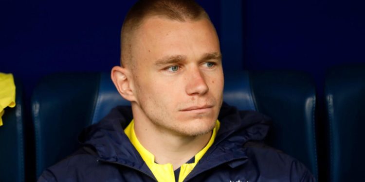 Son Dakika: Fenerbahçeli Attila Szalai, transferi için İstanbul’dan ayrıldı!