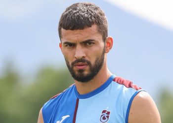 Son Dakika: Trabzonspor’da Hüseyin Türkmen sakatlandı