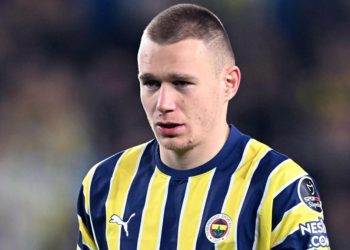 Son dakika transfer haberi: Fenerbahçe’de Attila Szalai gitti, 5 futbolcu daha ayrılacak