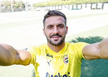 Tadic Fenerbahçe’ye transfer sürecini anlattı: “Dzeko bana ileti attı…”