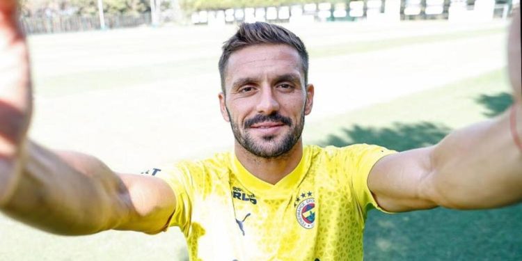 Tadic Fenerbahçe’ye transfer sürecini anlattı: “Dzeko bana ileti attı…”