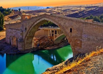 Tarihi köprüler muhafaza altında