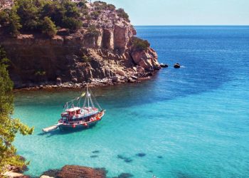 Taşoz’da Türk turist sevinci