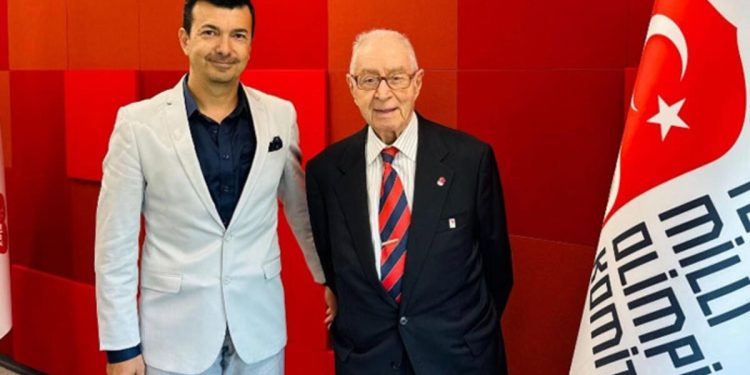 TMOK’den Çağatay Çıtlak’a büyük onur