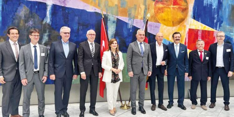 TOBB Lideri Hisarcıklıoğlu’ndan Avrupa’ya davet: Sarsıntı bölgesinden tedarik sağlayın