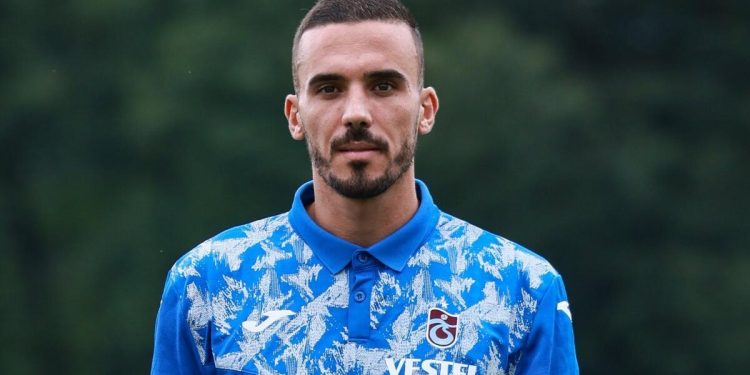 Trabzonsporlu Kourbelis: Burada düzgün bir iz bırakabilmek istiyorum