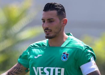 Trabzonsporlu Uğurcan Çakır’dan altyapı oyuncularına maddi dayanak