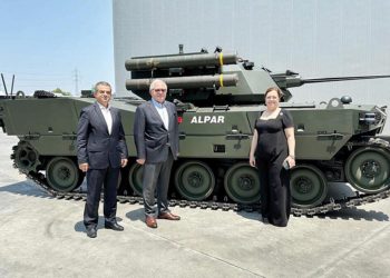 Türkiye’nin birinci ağır sınıf paletli insansız zırhlı aracı tanıtıldı: Yerli otonom ‘tank’