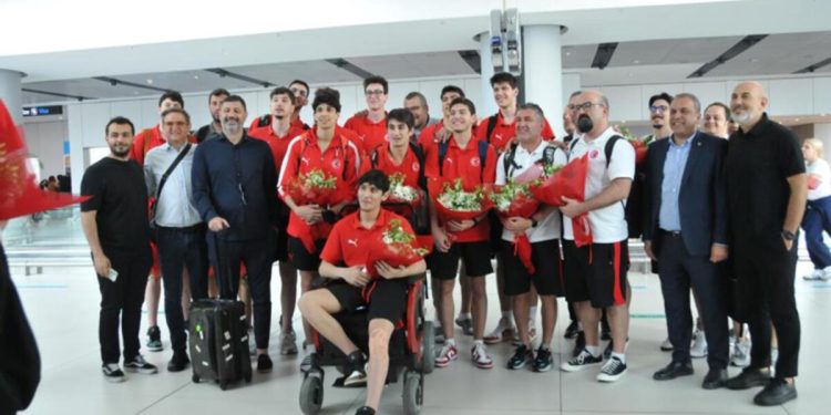 U19 Erkek Basketbol Ulusal Ekibi, yurda döndü
