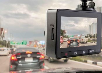 Vatandaş zarurî olsun istiyor hukukçular KVKK için uyarıyor… Magandaya karşı araç içi kamera