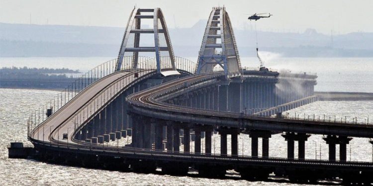 Vladimir Putin’in gözdesiydi: Kırım Köprüsü’ne dron saldırısı