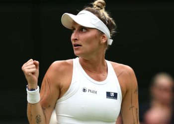 Wimbledon’da tarihi zafer! Şampiyon Marketa Vondrousova