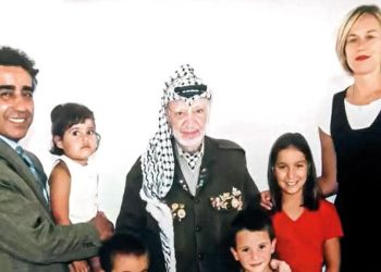 Yabancı düşmanlığı siyaseti bıraktırdı