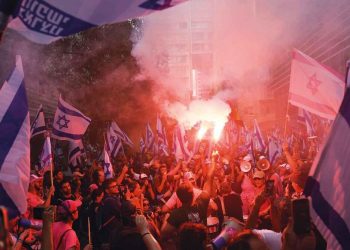 Yargıya tırpan yasası askıdan indi… İsrail yeniden sokaklarda