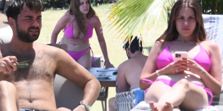 Yeni gelin tatile çıktı… Bodrum’da balayı!