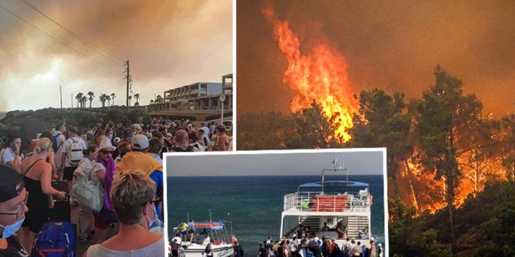 Yunanistan’ın Rodos adasında büyük yangın! Binlerce kişi tahliye edildi