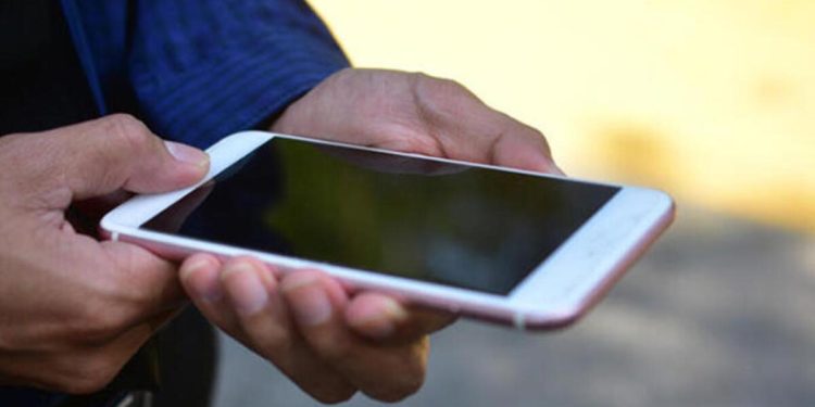 Yurt dışından telefon kullanım harcı 20 bin TL oldu