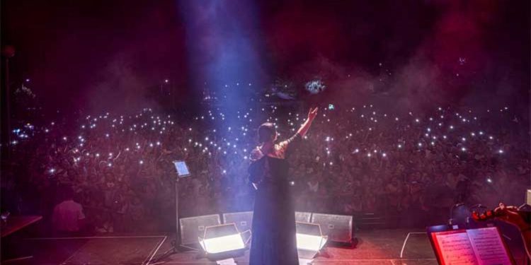 Zara Prizren’de birinci kere sahne aldı