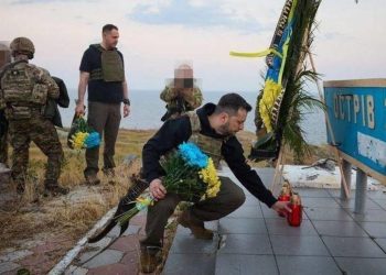 Zelenski Yılan Adası’nı ziyaret etti