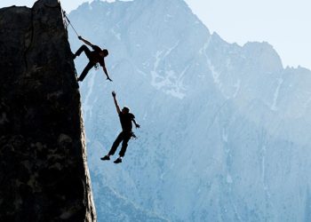 4 dağcı 12 gündür kayıp!