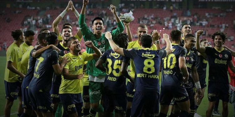 Fenerbahçe Samsun’u deplasmanda mağlup etti