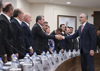 Memurlar 3 ayda bir zamda ısrarcı