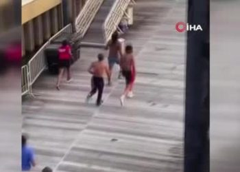 ABD’deki yumruklu hengame kameralara bu türlü yansıdı