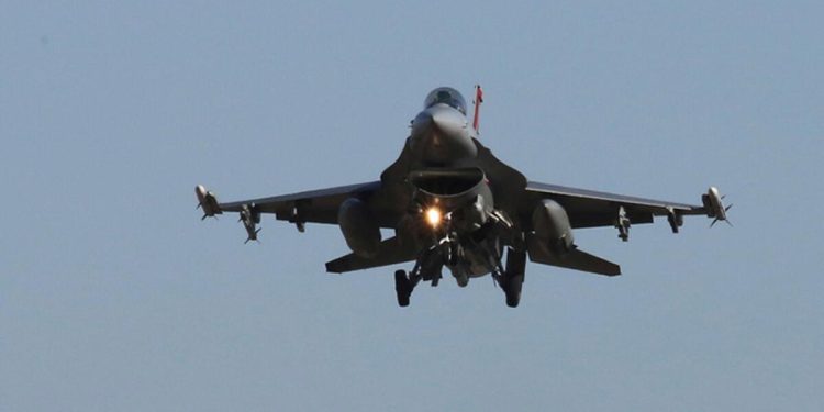 ABD’den beklenen onay geldi: Ukrayna’ya F-16 muştusu