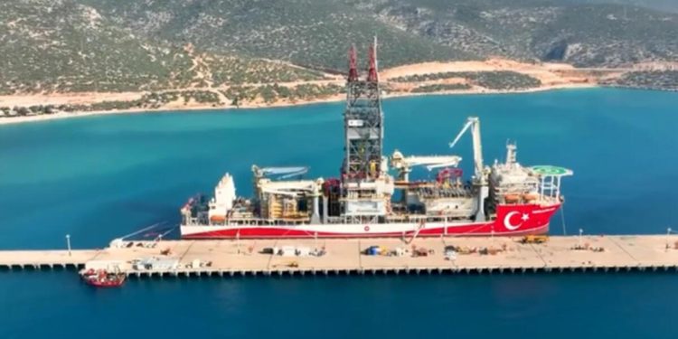 Bakan Bayraktar’dan ‘Abdülhamid Han Sondaj Gemisi’ paylaşımı